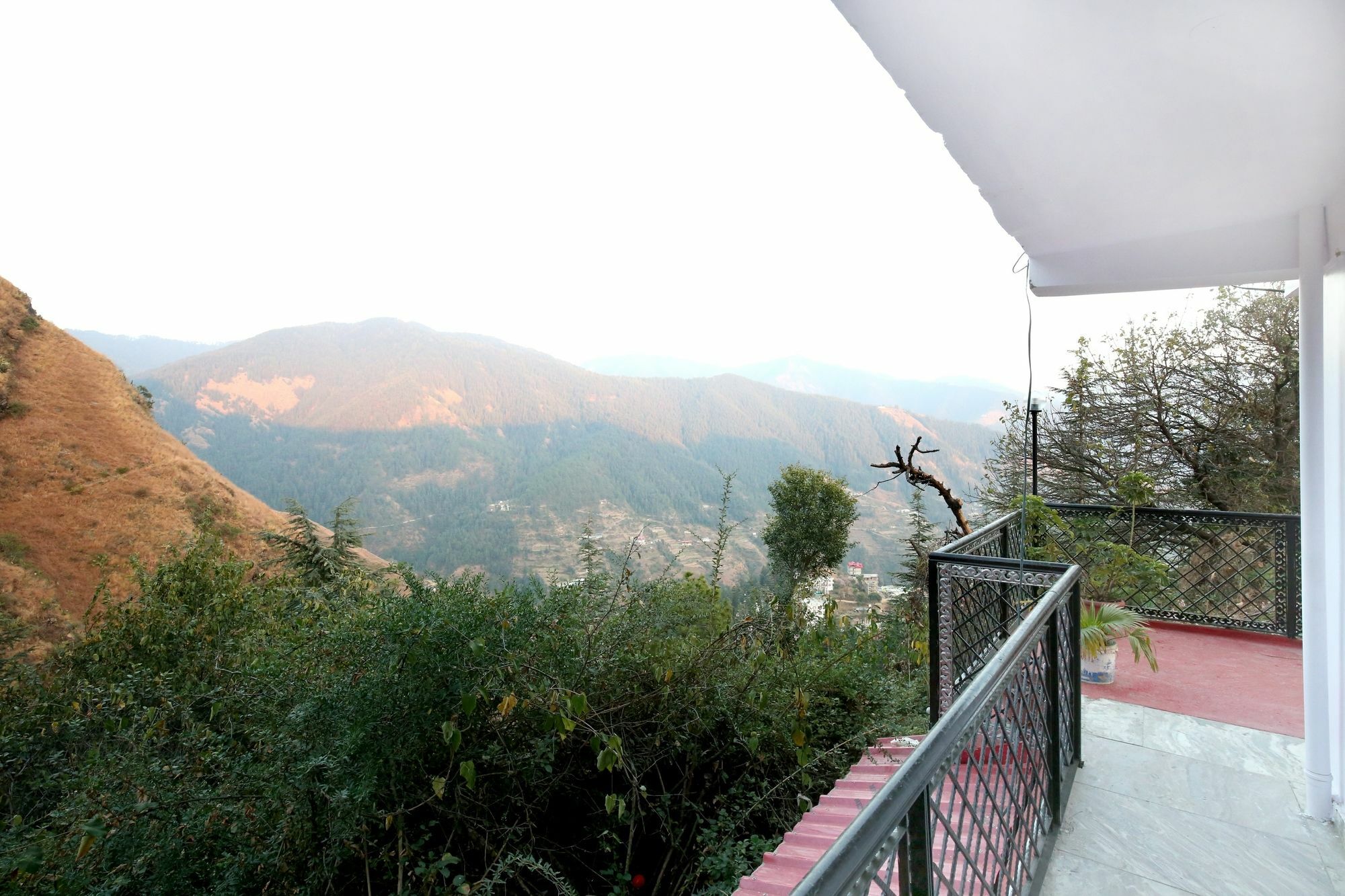 Oyo 10306 Home Valley View 2 Bhk Bhattakufar Shimla Exterior foto