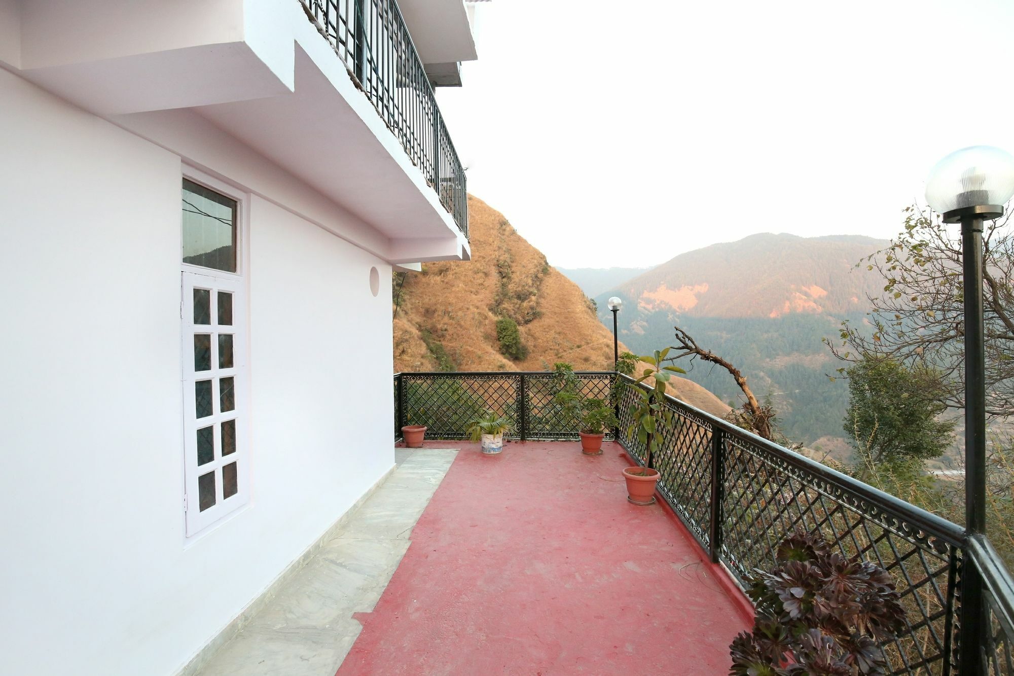 Oyo 10306 Home Valley View 2 Bhk Bhattakufar Shimla Exterior foto